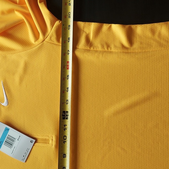 Nike - Picture 8 of 9